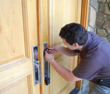 Golden Locksmith Services Commercial Point, OH 614-385-0809 - 10-House-Locksmith