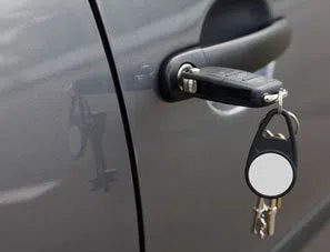 Golden Locksmith Services Commercial Point, OH 614-385-0809 - 21-Unlock-Car